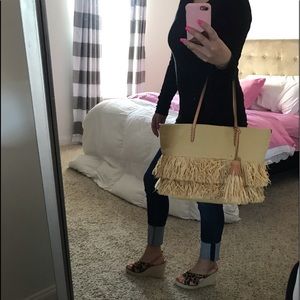 Banana Republic tote excellent condition!